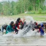 Themmady Thirakal Nammal Song